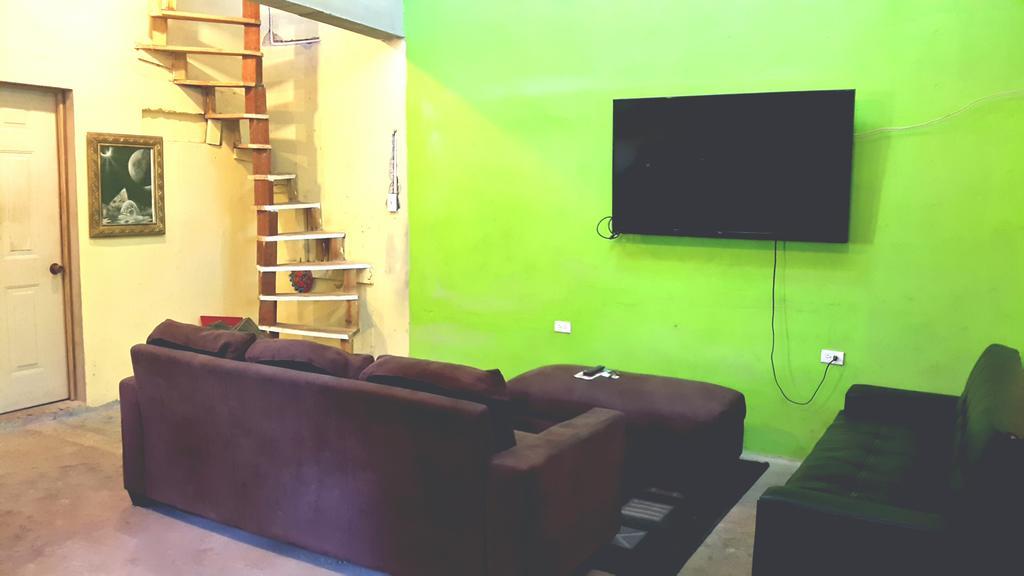 Hostel Casa Ricky'S Orange Walk Zewnętrze zdjęcie