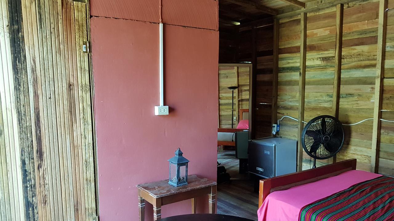Hostel Casa Ricky'S Orange Walk Zewnętrze zdjęcie