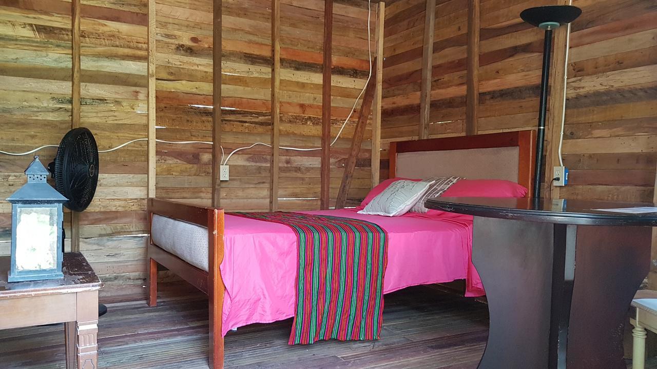 Hostel Casa Ricky'S Orange Walk Zewnętrze zdjęcie