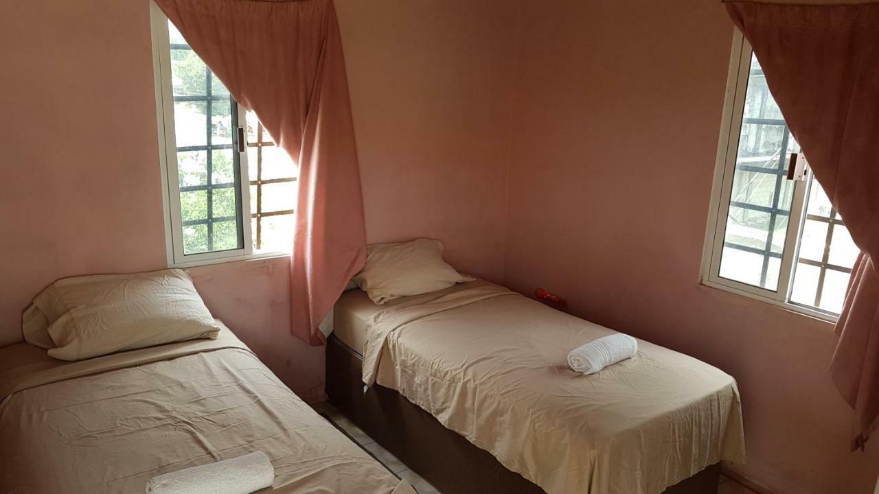 Hostel Casa Ricky'S Orange Walk Zewnętrze zdjęcie