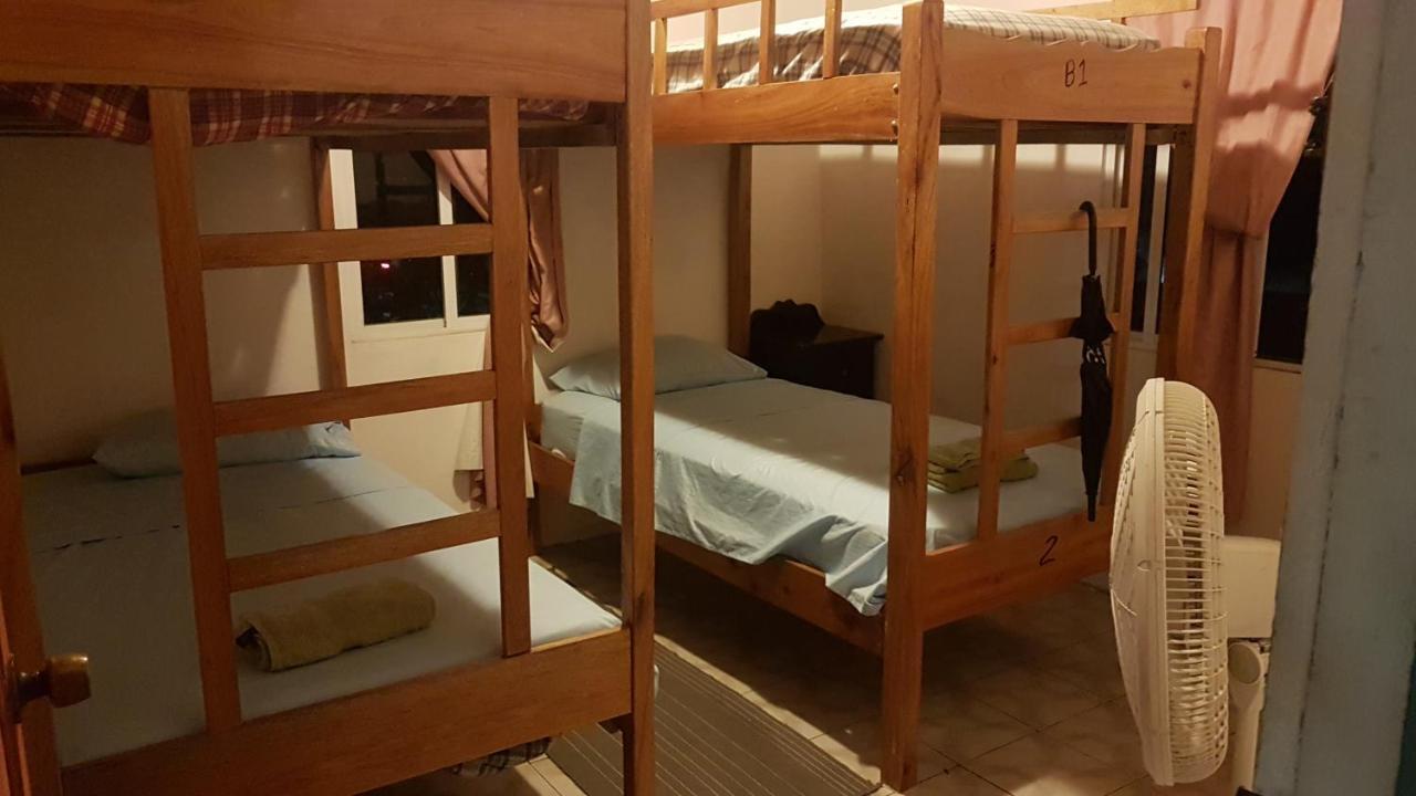 Hostel Casa Ricky'S Orange Walk Zewnętrze zdjęcie